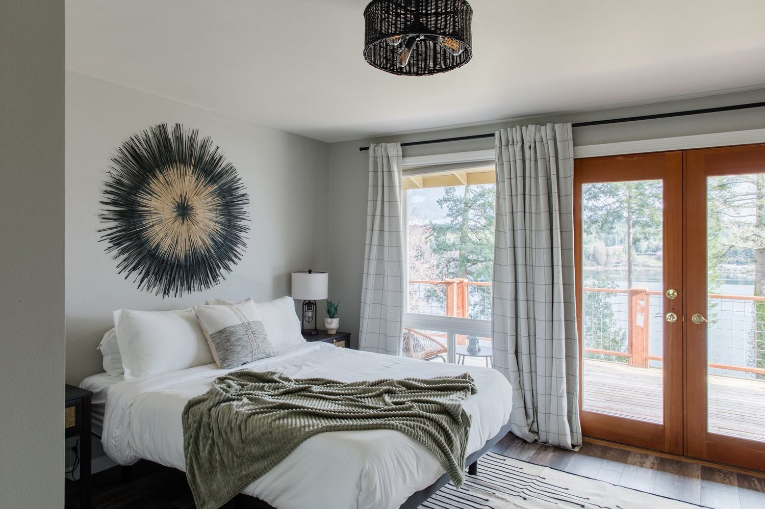 Furnished bedroom in a Gig Harbor short-term rental